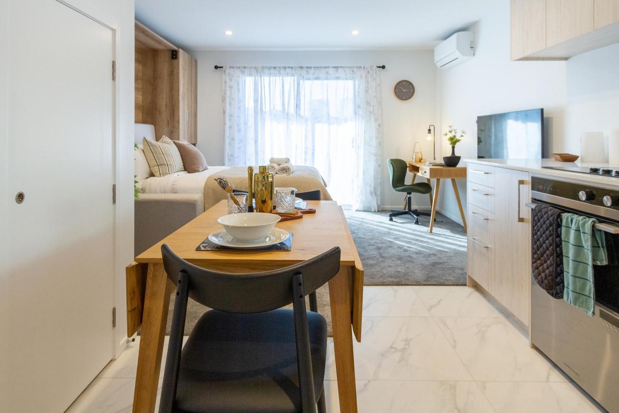 Charming Studio For 2 In The Central City Крайстчърч Екстериор снимка