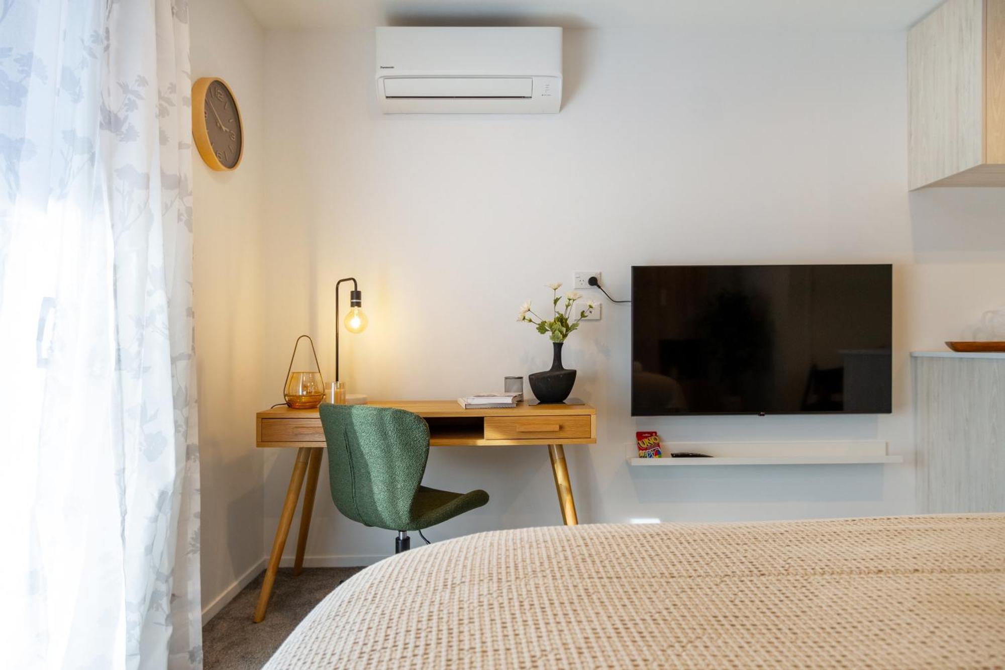 Charming Studio For 2 In The Central City Крайстчърч Екстериор снимка