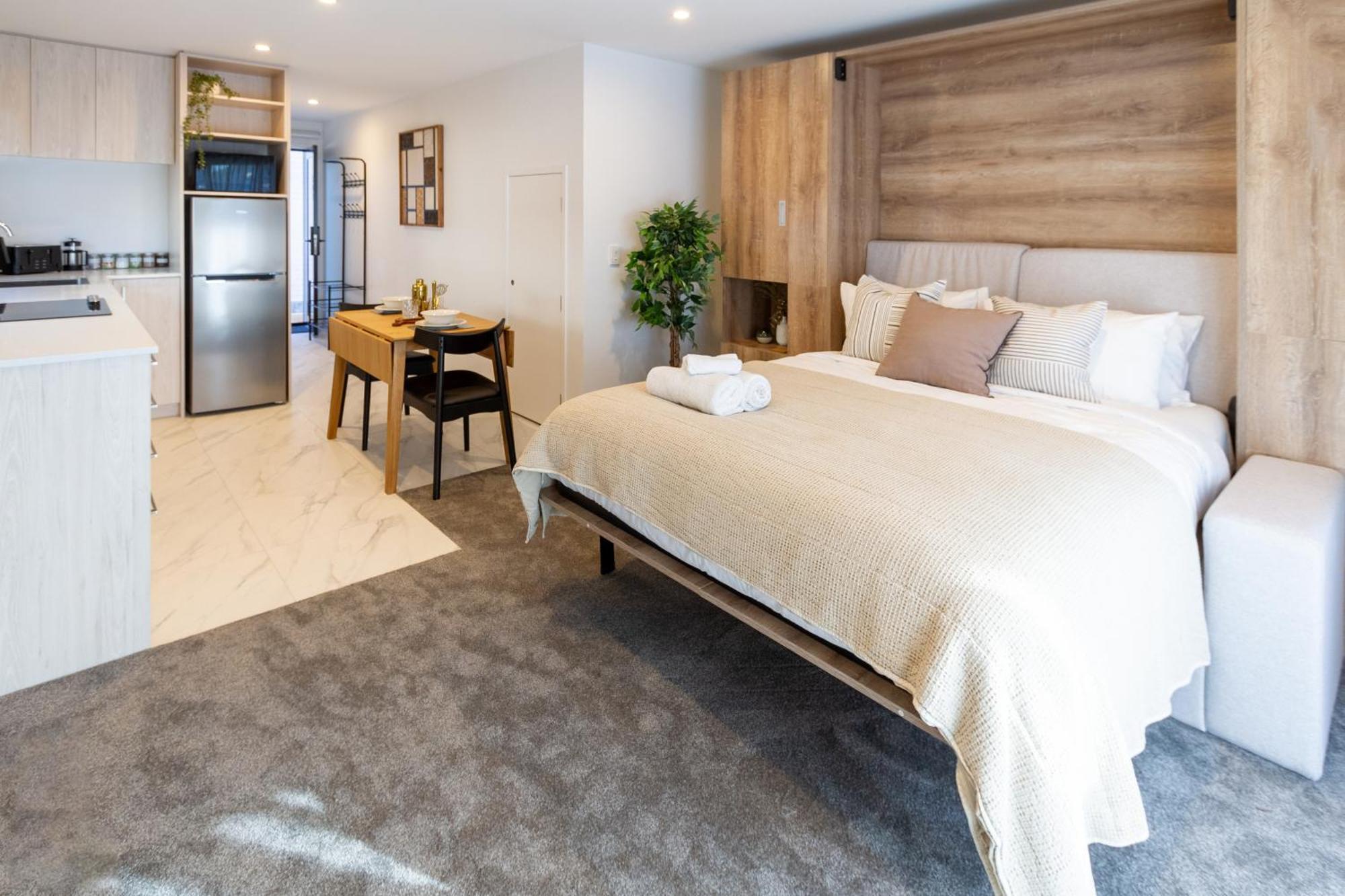Charming Studio For 2 In The Central City Крайстчърч Екстериор снимка
